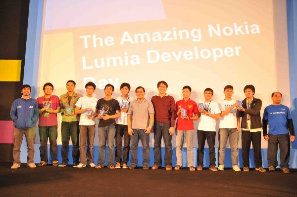 8 Pemenang Nokia Lumia ~ Nokia-Microsoft Gelar Acara Pengembangan Windows Phone 