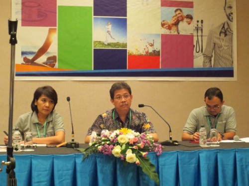 Teddy Sis Herdianto, General Manager Strategy & Business Development Lintasarta (tengah) dan tim