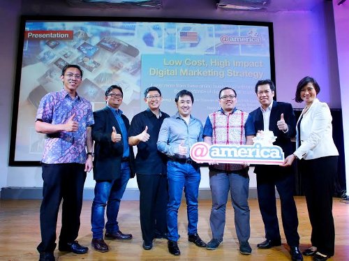 LADOVA Consulting dan Indonesia Young Entrepreneurship (IYE!) bekerjasama dengan beberapa bisnis online lainnya, mengadakan seminar bisnis online yang mengangkat tema “Low Cost High Impact Digital Marketing”.