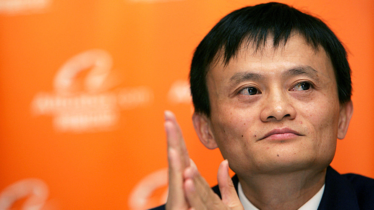 Jack Ma, Alibaba. Source: http://smart-money.co/lifestyle/tak-hanya-bisnis-bos-alibaba-juga-jago-melukis-terjual-rp783-m/