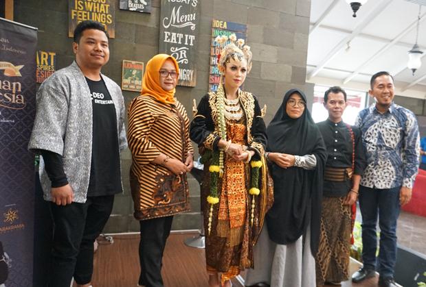 Gebyar Pernikahan Indonesia 10th Edition dengan tema Asmaradana Pengantin Jawa.