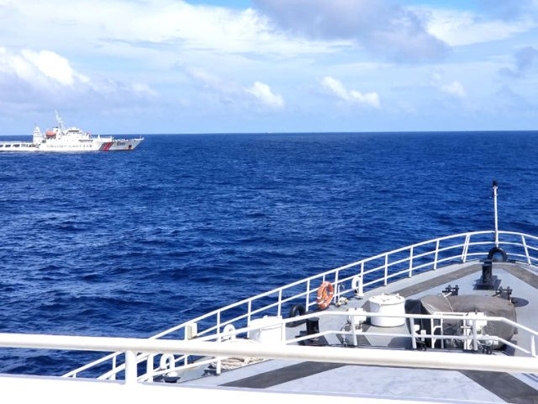 Kapal TNI berpatroli di laut kepulauan Natuna (Foto: fajar.co.id)