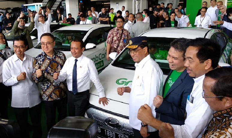 Peluncuran armada mobil listrik Grab di Bandara Internasional Soekarno-Hatta (Foto: iNews.id/Riyandy)