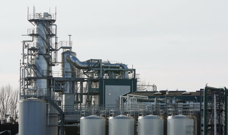 Ilustrasi kilang minyak pertamina (Foto: okezone.com)