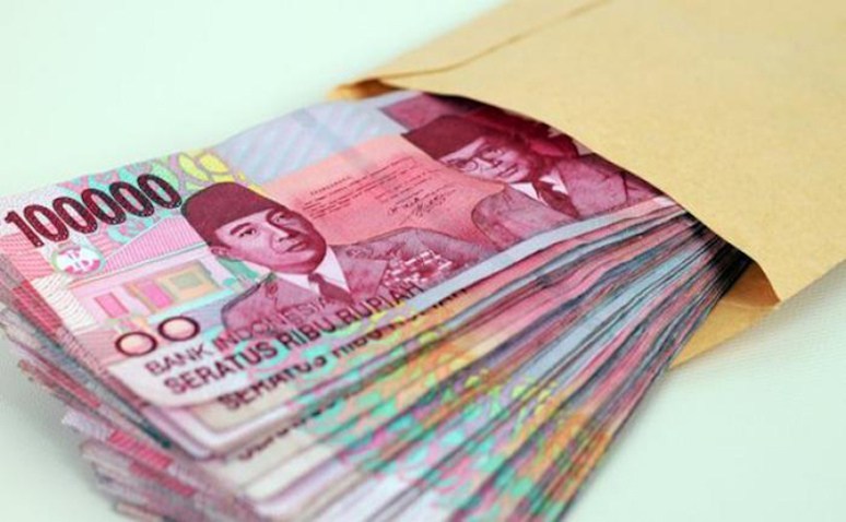 Perbedaan Uang Rupiah Digital dengan Uang Kertas & Logam