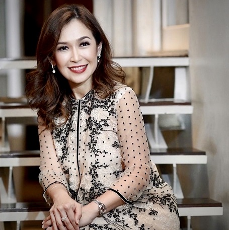 Tentang Masker dan Kepatuhan Rita Mirasari, Direktur Bank Danamon