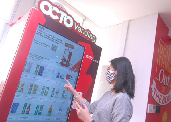 Beli Masker dan Alat Kesehatan di OCTO Vending CIMB Niaga