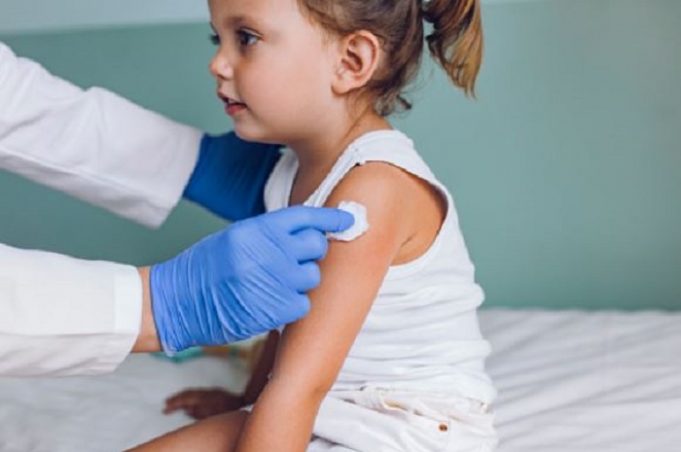 Pentingnya Imunisasi Anak sebagai Langkah Awal Lawan COVID-19
