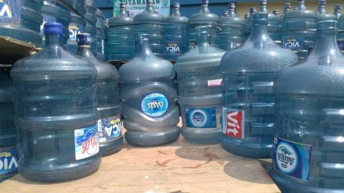 BSN: Air Minum dalam Kemasan Aman Dikonsumsi
