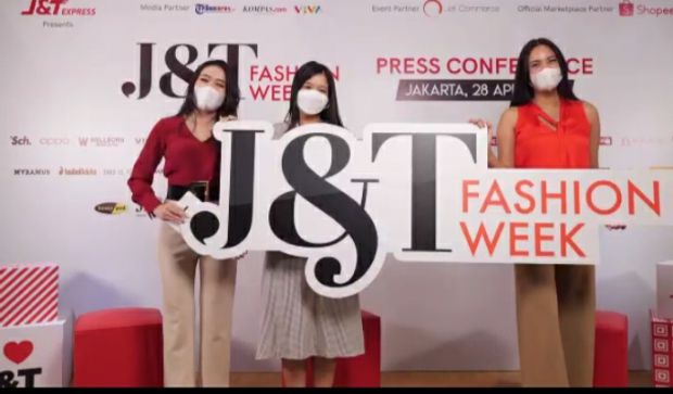 J&T Fashion Week Wadahi Transaksi Jual Beli Online