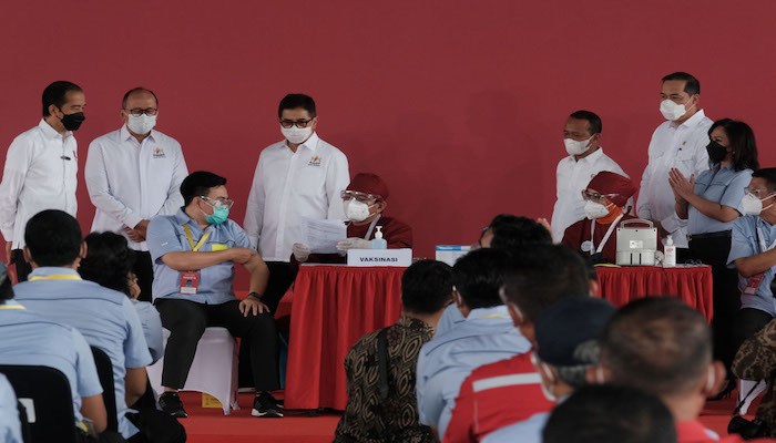 Presiden Tinjau Vaksinasi Gotong Royong di Pabrik Unilever Indonesia