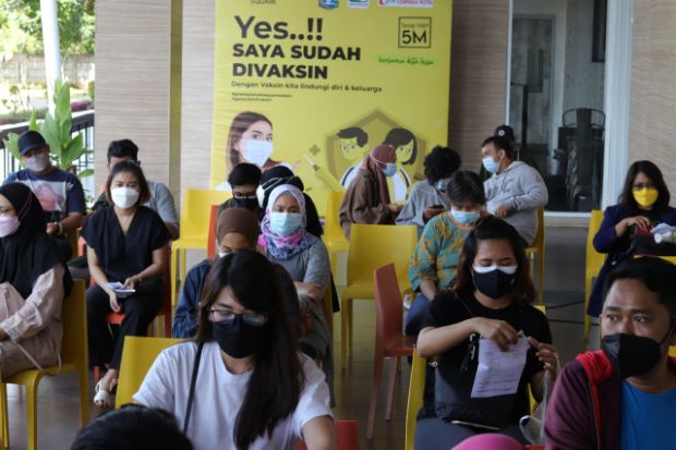 Apartemen Green Pramuka City Jalankan PPKM Mikro dan Vaksinasi Massal