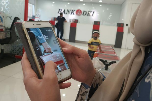 Bank DKI Imbau Penerima BST Gunakan JakOne Mobile