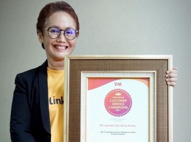 Upaya Link Net Tingkatkan Pelayanan Bagi Pelanggan Diganjar Indonesia Customer Service Champions dari SWA