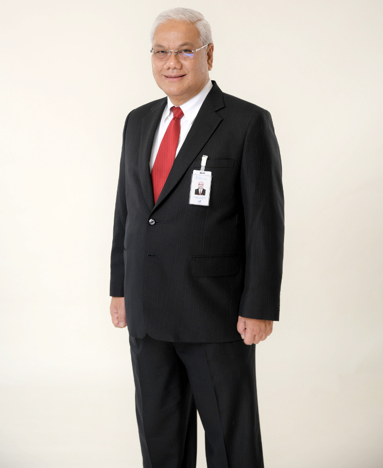 Direktur Bank Sumsel Babel Achmad Syamsudin.