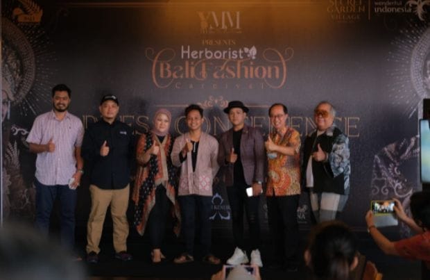 VICI Puluhan Desainer Meriahkan Herborist Bali Fashion Carnival 2022 | SWA.co.id