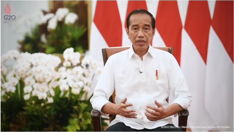 Presiden Jokowi memberikan pernyataan tentang Pembukaan Kembali Ekspor Minyak Goreng, Kamis (19/5/2022). (Tangkapan layar Youtube Sekretariat Presiden RI)