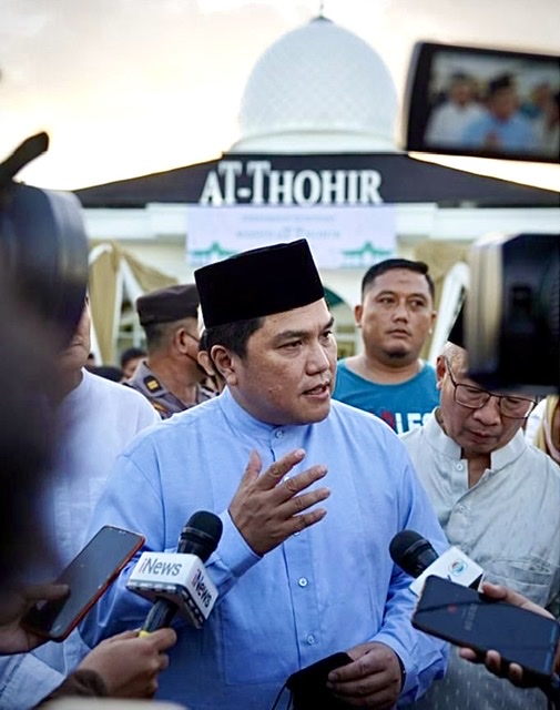 Berlebaran Idul Adha di Kampung Halaman, Erick Resmikan Masjid At-Thohir 
