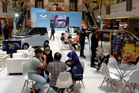 Giliran Mobil China Ini Menyapa Masyarakat Jakarta di Mall