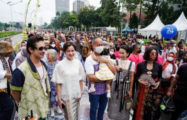 YBI Dorong Masyarakat untuk Menyebarkan Kabar Baik Melalui Batik