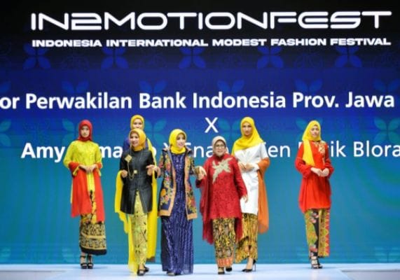 Rancangan Amy Atmanto Meriahkan Modest Fashion Khas Indonesia