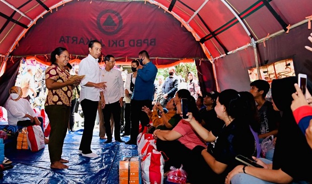 Jokowi Minta Keputusan Masalah Depo Pertamina dengan Permukiman Tersedia 2 Hari