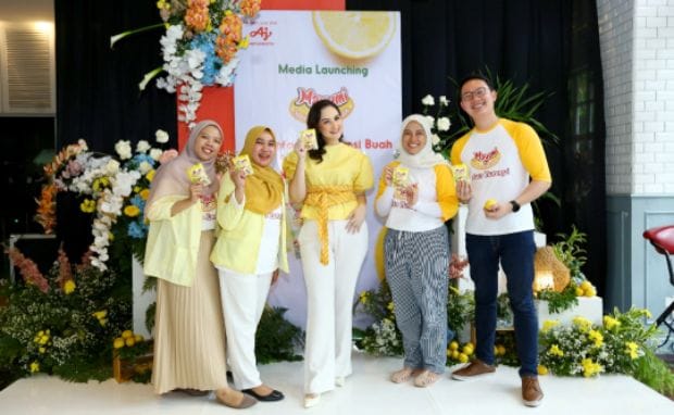 Terobosan Mayumi Saus Salad Buah Pertama di Indonesia