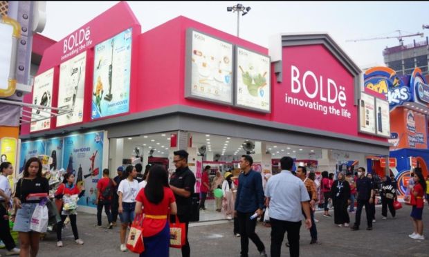 Aksi Bolde Gaet Pengunjung di Jakarta Fair Kemayoran 2023