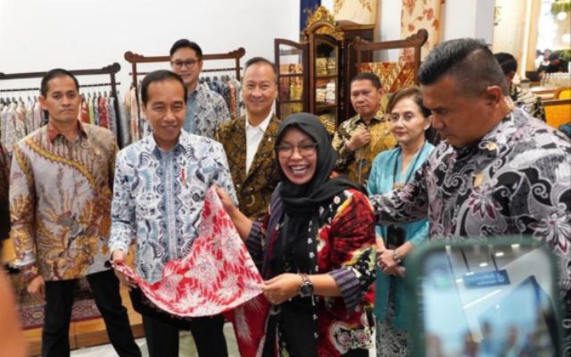 Batik Nasabah PNM Dilirik Presiden RI Saat GBN 2023