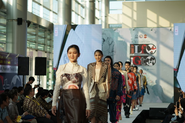 Esmod Jakarta Marakkan Indo Leather and Footwear 2023