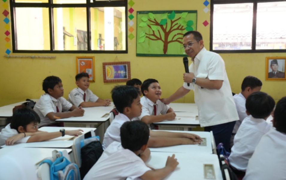 Kimia Farma Mengajar Serentak di 52 sekolah se-Indonesia