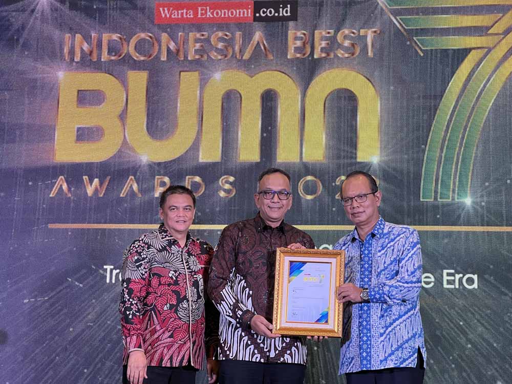 Terus Tumbuh, KAI Logistik Raih Penghargaan Indonesia Best BUMN Awards 2023