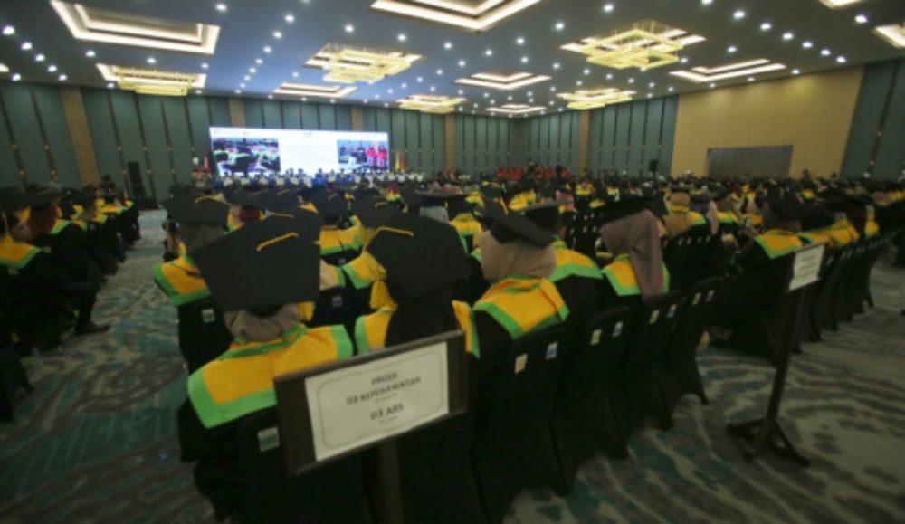 Wisuda Universitas MH Thamrin Cetak Lulusan yang Memiliki Skill dan Berintegritas