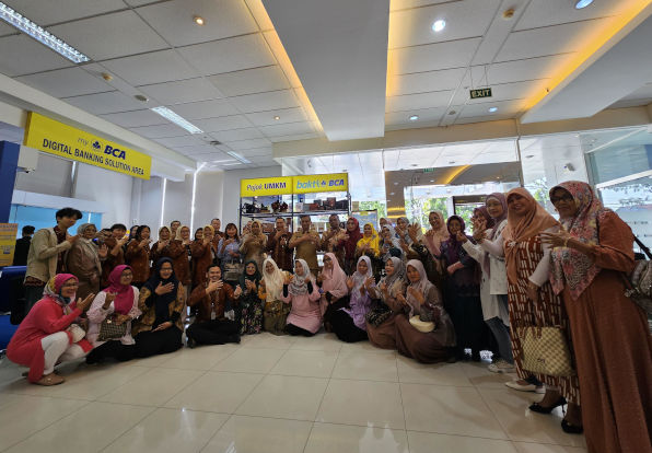 BCA Resmikan Pojok UMKM Pertama di Indonesia