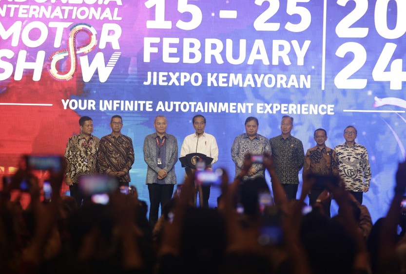Buka IIMS 2024, Presiden Jokowi Tekankan EV Masa Depan Otomotif Indonesia